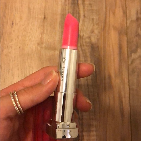 Maybelline Newyork Lipstick - Picture 4 of 4